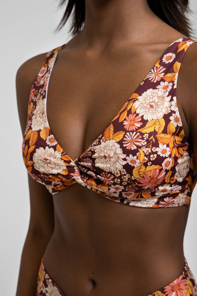 Matilda Dd Twist Front Top Chocolate