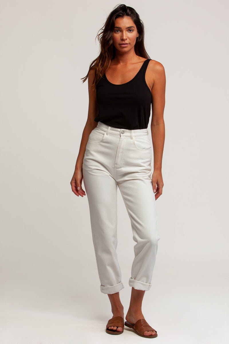 Hi Rise Tapered Jean White