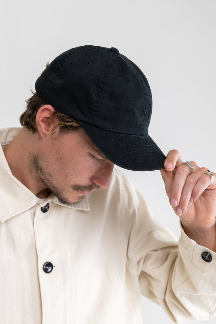 Classic Cap Vintage Black